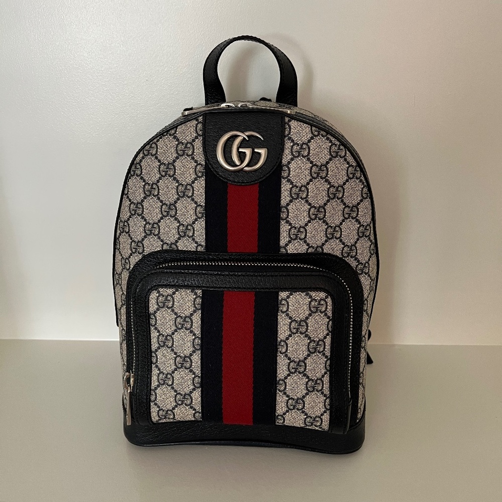 Gucci Beige and blue GG Supreme canvas. Ophidia GG small backpack!